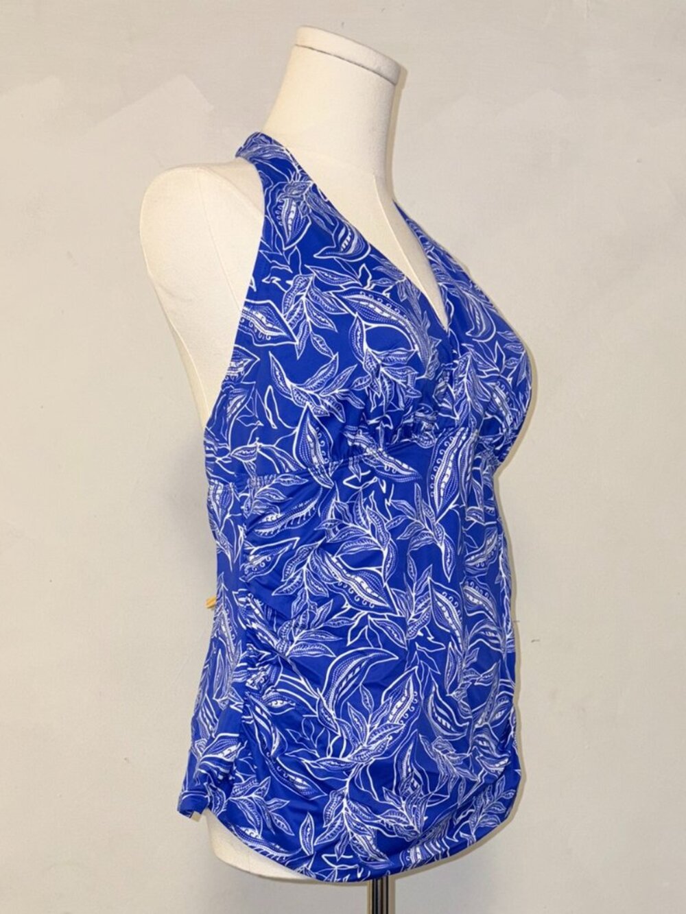 NWT L.L. Bean Blue Floral Halter Tankini Top Size 18